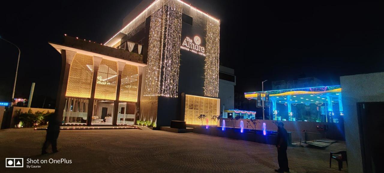 The Amore Surat Hotel Exterior photo