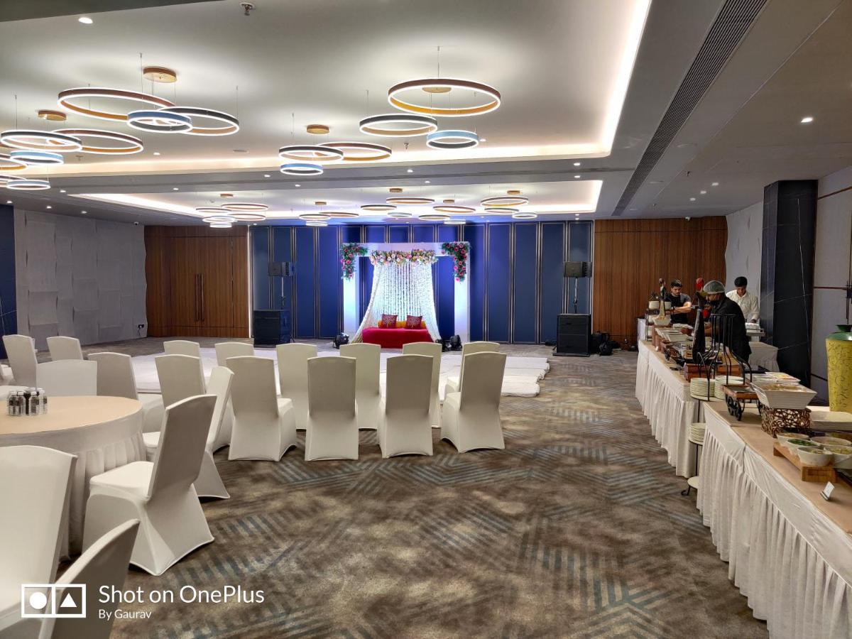 The Amore Surat Hotel Exterior photo